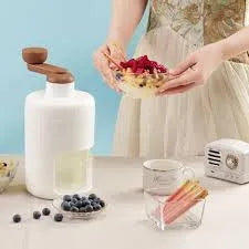 Manual Ice Crushing Tool